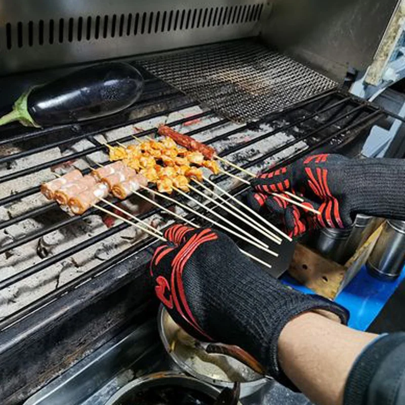 難燃性ノンスリップバーベキュー防火手袋電子レンジ手袋オーブン - Oven Mitt Silicone のレビューと価格